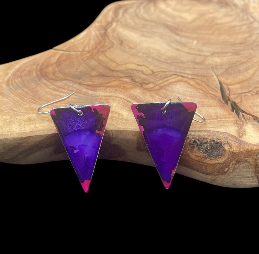 Aluminum Triangle Earrings (Deep Purple)