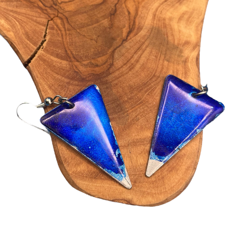 Aluminum Triangle Earrings (Navy)